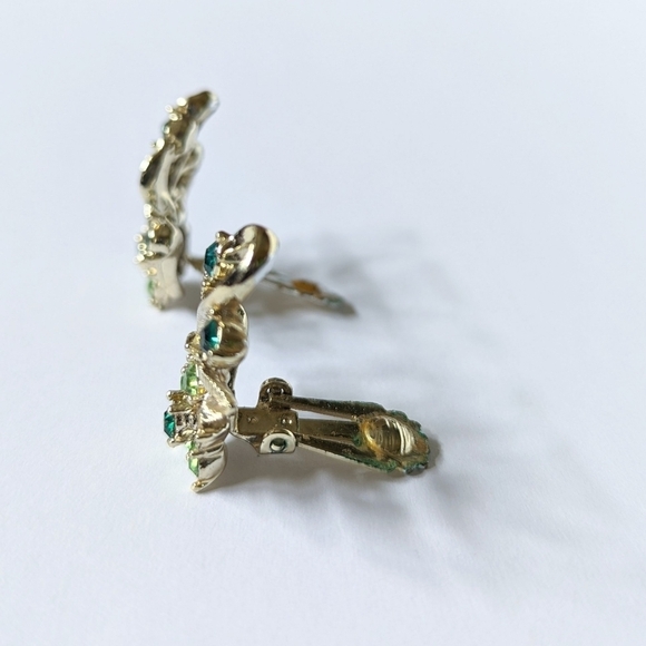 Vintage Floral Leaf Vines Jeweled Clip-on Earrings, Hunter Emerald Green Silver - Picture 2 of 6